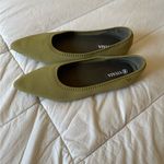 Chic Olive Green Women's Flats vivaia Size 6.5 Photo 4