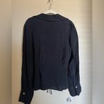 Vince fitted shaped collar blouse size 8 in black NEW business casual pearl Photo 11