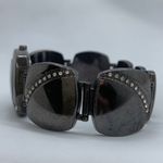 Womens 29mm Quartz analog watch black tone dial bracelet size 7” runs Photo 2