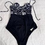 Abercrombie & Fitch  one piece swimming suit size extra small women's, like new Photo 0