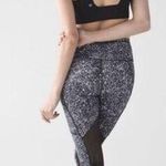 Lululemon Outrun Cropped 17” Leggings Black White Dot Mesh Panel Size 4 Photo 1