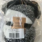 PINK - Victoria's Secret Victoria’s Secret VS pink black and white Pom Pom marshmallow knit blanket Photo 1