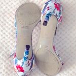 Unisa Floral Satin Sandals In White Multi Size 9 NWT Photo 4