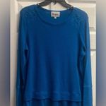 Wrangler  Knit Thermal Top W/ Floral Embroidery & Ruffle Hem Size Large Photo 0