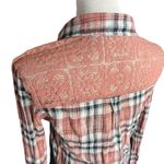 Womens Vintage America Blues Sunset Creek Ombre Lace Back Button Down Shirt Photo 1