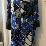 Wrapper  Dress Size Large. EUC. Photo 0