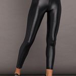 Carbon 38 Black Legging in Takara Shine Size Medium Photo 2