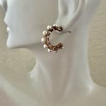 Gold tone faux pearl hoop earrings Photo 2