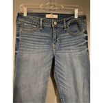 Hollister  Light Wash Skinny Jeans Size 7 28 X 32 NWT Photo 2