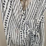 Entro NWT  Floral Romper Photo 3