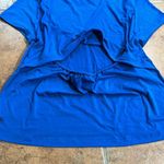 Athleta Air Out Cinch TEE in Blueish Size M Photo 9