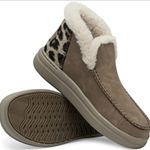 Hey Dude dames Denny GripMoc Leopard Cheetah Toe Boots Bootie size 10 Photo 0