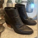 Very G  Snakeskin Faux Leather Ankle Boots Stacked Heels  Size 8. Photo 0