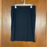 J. Jill Woman’s Black Neutral Stretch Skirt Size Medium Petite Photo 2
