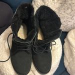 UGG  Quincy Boots size 7 tags removed inside Shoe in good to excellent condition Photo 4