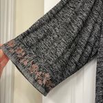 Knox Rose Gray and Pink Junior’s Sweater Photo 3