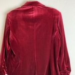 Amanda & Chelsea Amanda &. Chelsea Velvet Blazer - Red Photo 10