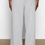 SKIMS XS women's Light Heather Grey Boyfriend Photo 2