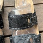 Clarks Y2K Collection Casual Black Wedge Sandal with Stitching Detail - Size 7 Photo 6