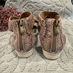 Adrienne Vittadini open-toe sandal with straps, cork sole, snakeskin.Size 9. Photo 4