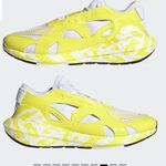 Adidas  STELLA MCCARTNEY X WMNS ULTRABOOST 22 'SHOCK YELLOW' Photo 1