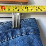 D. Jeans  denim skirt with tortoiseshell buttons in size 10. Photo 3