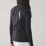 Lululemon  &go Endeavor Long Sleeve Sweatshirt in Heathered Black Size 6 Photo 5