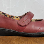 Soft Style Womens Shoes Size‎ 7 Red Mary Janes Round Toe Strap Closure Flat Photo 0