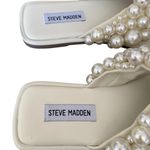 Steve Madden  NWOB Duri Pearl Rhinestone Embellished Wedding Bridal Sandals 8.5 Photo 5