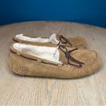 UGG  Dakota Light Brown Sheepskin Lined Tan Moccasin Slippers Women’s Size 8 Photo 1