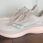 Saucony  Ride 15 Womens Size 9.5 Pink Athletic Running Shoes Sneakers FoamFit Photo 0
