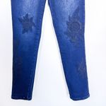 DG2 by Diane Gilman Women's Cotton Blend Dark Wash Jeans with Floral Embroidery Blue Size 8 Photo 3