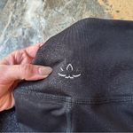 Beyond Yoga  Black Twinkle High Waist Biker Shorts Women’s Size XS Photo 2