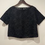 Banana Republic  Women’s Black‎ Short Sleeve Lace Cropped Blouse - Size Small Photo 3