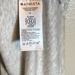 Athleta  Ease In Tank‎ Photo 4