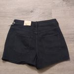 Universal Threads  vintage midi jean shorts size 6/28 Photo 4