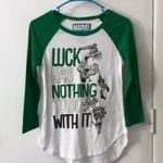 Marvel ’s Avengers Junior M Baseball T-shirt Green/White Raglan Sleeve Cosplay Photo 3