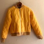2000s Yellow crop long sleeve bomber jacket with a quilted design. Photo 0