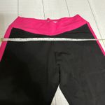 iLoveSia Raspberry Pink and Black Capri Leggings XL NWT Photo 9