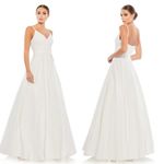 Mac Duggal NWT  Classic A-Line V-Neck Ballgown White 2 48855 Photo 0