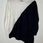 Dress Barn | Black & White Colorblock Asymmetrical Hem Sweater | PXL Size undefined Photo 0