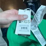 FIGS NWT  green scrub set top XXS bottom XSR Photo 2