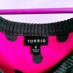 Torrid  style 10681129 Polka Dot Striped Sweater in gray and pink size 2 (2X). Photo 4