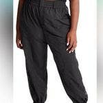 Future Collective Women's High Photo 0