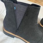 Toms BNWOB Cleo Chelsea Boots size 5 Photo 4