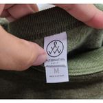 Alternative  Sweater Womens Size Medium Crew Neck Green Camouflage‎ Photo 4