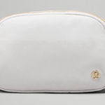 Lululemon Everywhere Belt Bag in Vapor/Gold/White Photo 0