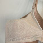 Chantelle  bras sz 36 D Photo 4