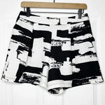 MAAC LONDON Dressy Shorts Size Small‎ Black White Abstract Geometric Print Photo 0