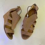 Lucky Brand Joellen Wedge Sandals Women's Taupe Suede Cut Out Detail Size 10 Photo 2